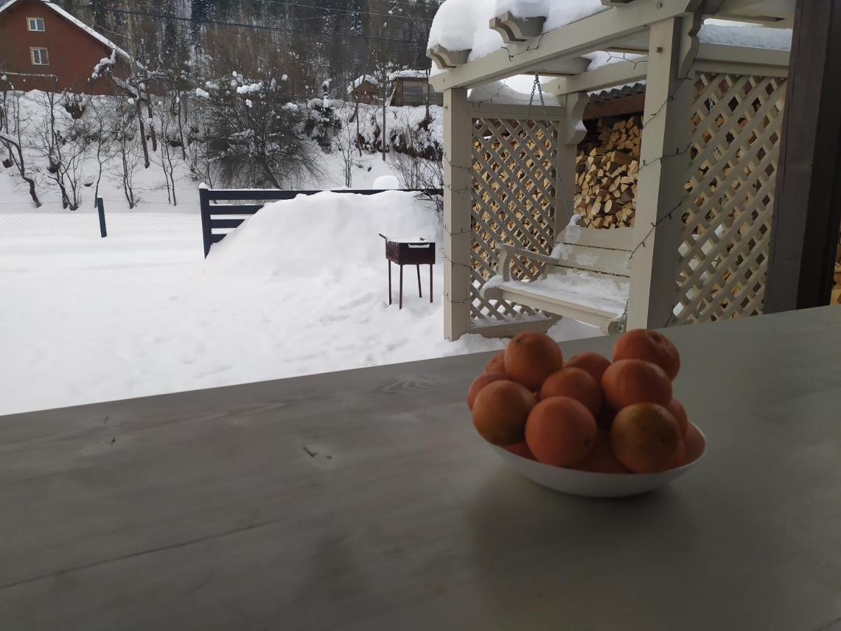 Котедж Кресаня Mykulychyn Exterior foto